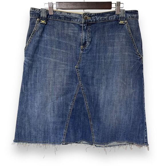 Banana Republic Dresses & Skirts - Banana Republic Y2K‎ Medium Wash Denim Raw Hem & Distressed Jean Skirt Size 10
